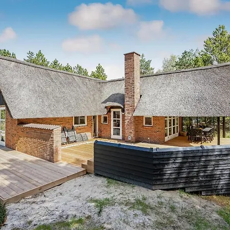 3 Bedroom Awesome In Romo * Rømø Kirkeby