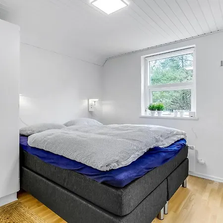 3 Bedroom Awesome In Romo *